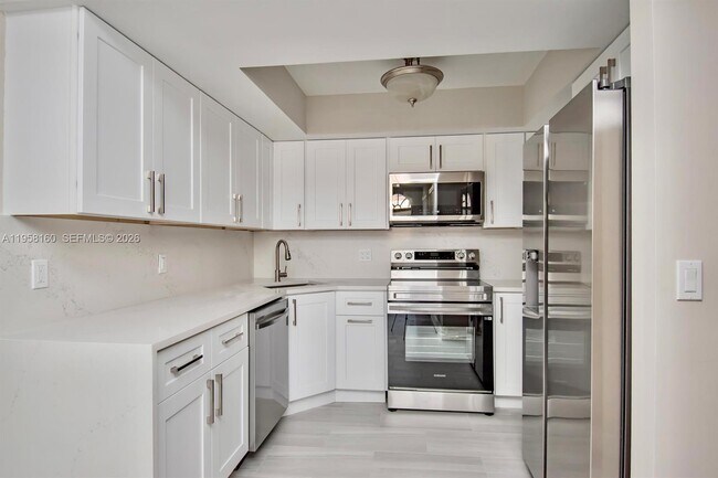 Foto del edificio - 4240 Village Dr