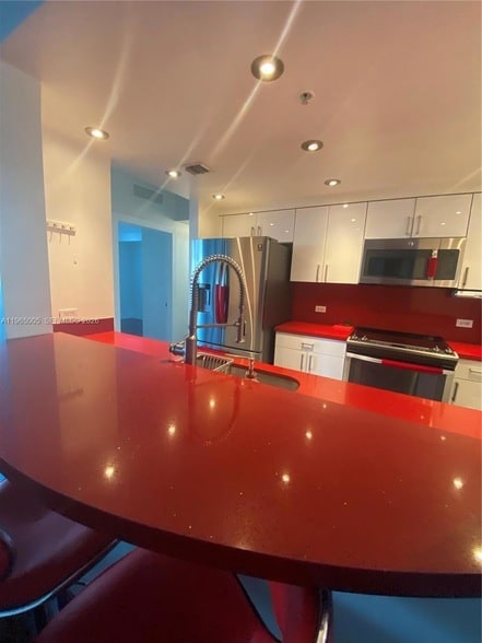 Foto del edificio - 117 NW 42nd Ave