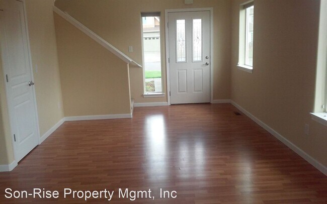 Building Photo - 2660 Pacific Highlands Ct