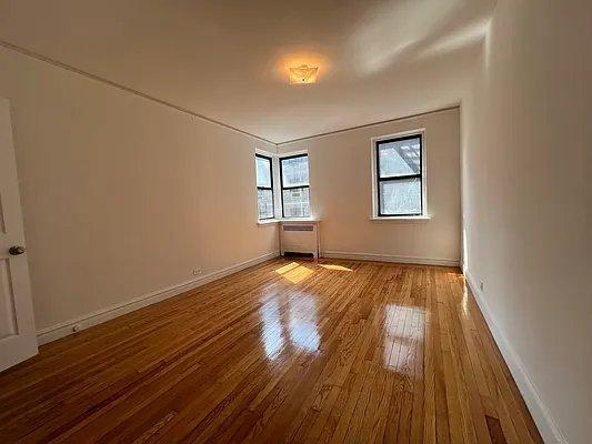 Building Photo - 2 bedroom in Bronx NY 10468