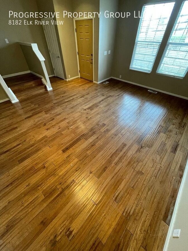 Building Photo - 8182 Elk River View