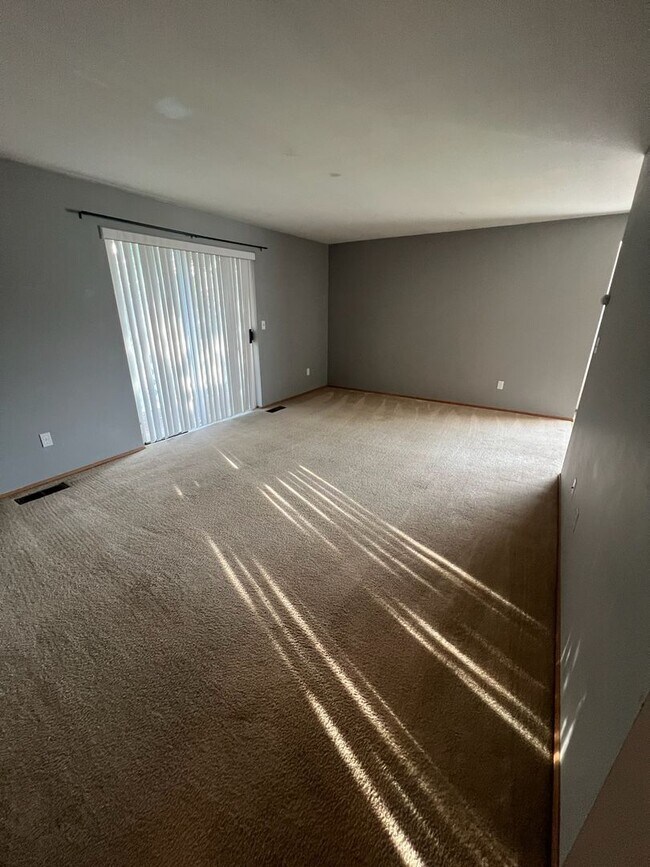 Foto del edificio - 2 Bedroom Condo in Blaine!