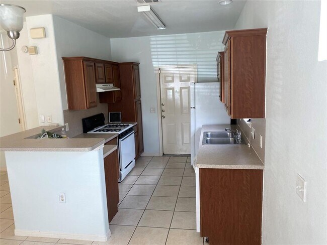 Foto del edificio - 6906 Bethune Ave
