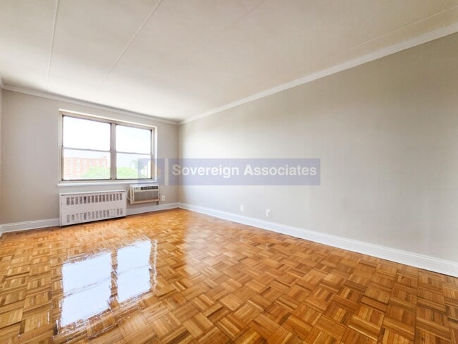 Building Photo - 111 N 3rd Ave
