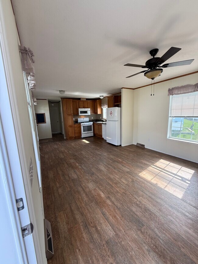 Foto del edificio - 28 Horner Dr