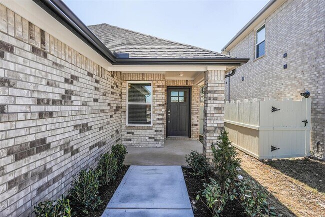 Building Photo - 17586 Rosette Grass Dr