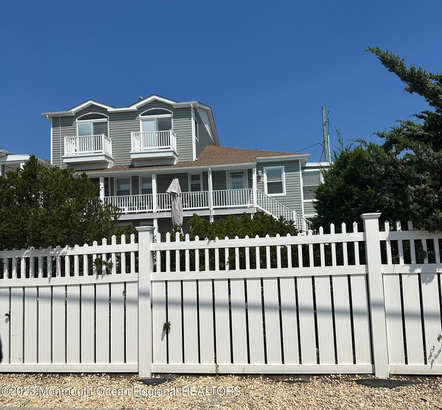 34 Catalina Dr Unit 4, Lavallette, NJ 08735 Condo for Rent in