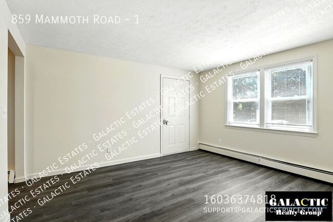Building Photo - 859 Mammoth Rd
