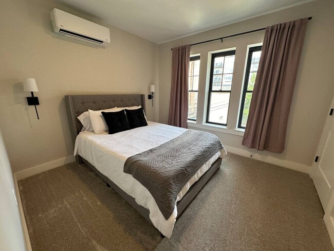 Building Photo - 58 South St