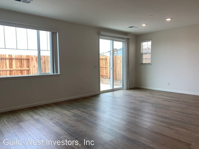 Building Photo - 3 br, 2 bath House - 4547 Butterfly Ridge
