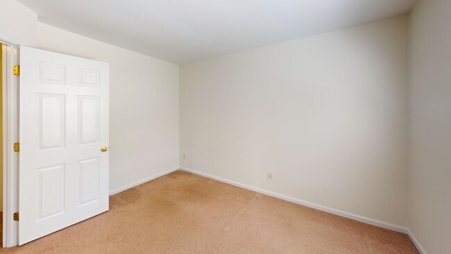 Building Photo - 4 Bedroom single family home for lease in ...