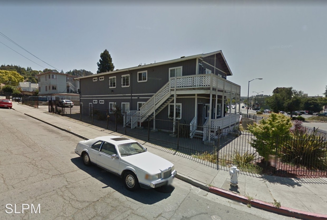 Building Photo - 7200 MacArthur Blvd