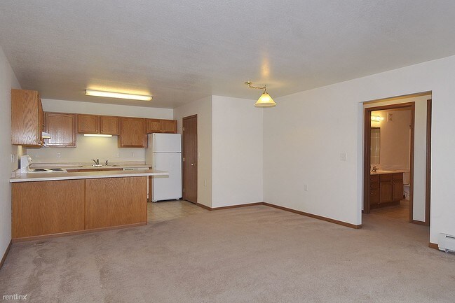 Building Photo - 830 Rice St