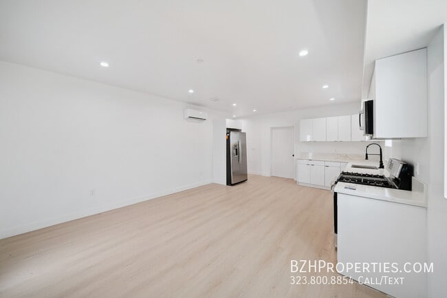 Building Photo - 5655 Case Ave