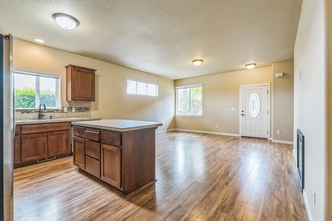 Foto del edificio - 2554 Carson Loop