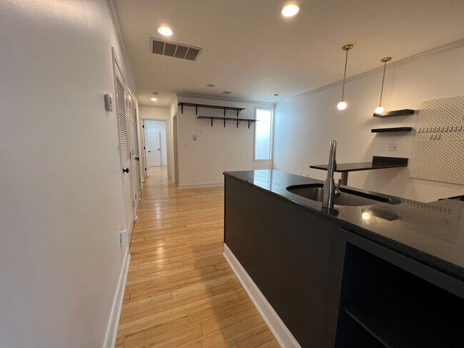 Foto del edificio - Charming 2BR/1.5BA near Gallaudet University!