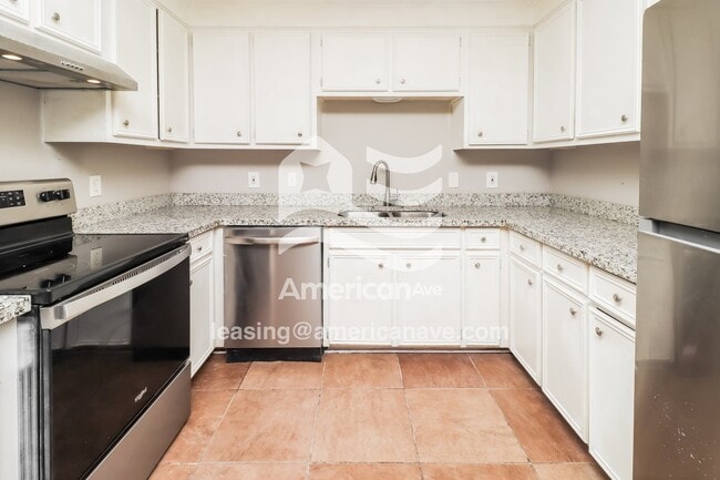 Foto del edificio - 103 Rolling Hills Blvd