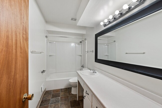 Foto del edificio - 3622 S 77th St
