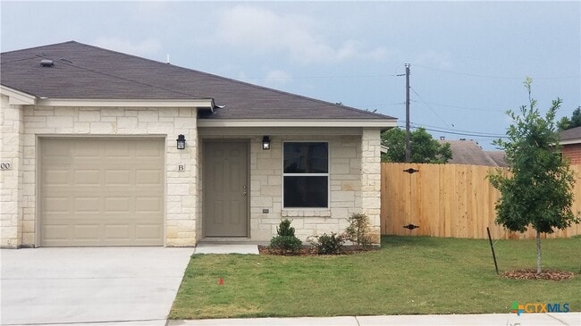 Foto del edificio - 200 Lowes Blvd