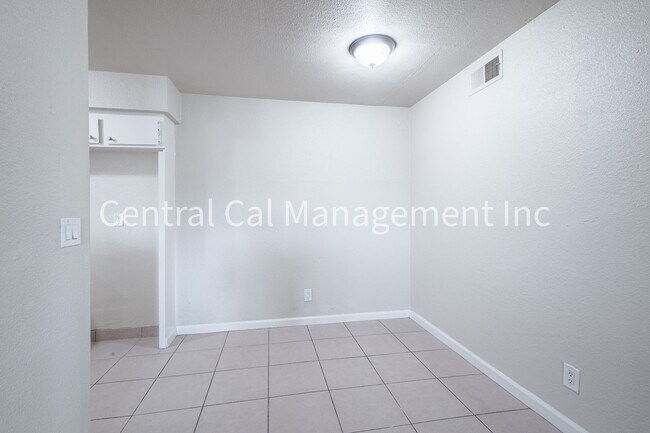 Foto del edificio - 813 Karma Ct