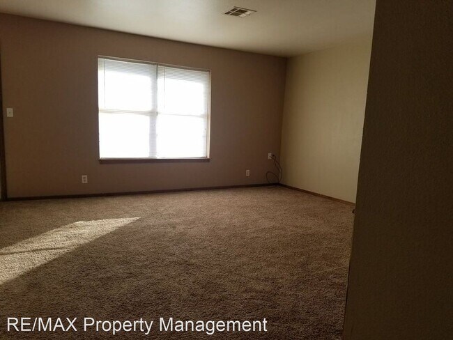 Foto del edificio - 3 br, 1 bath House - 1925 East Cherry Avenue