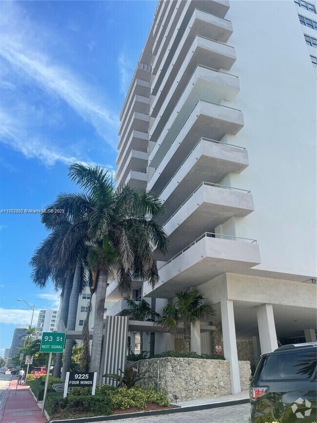 Building Photo - 9225 Collins Ave