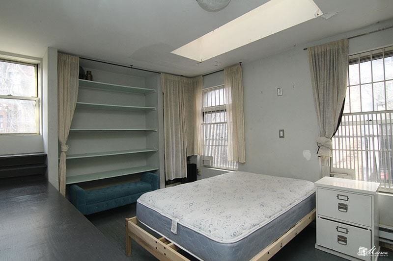 Primary Photo - 319 Avenue Of The Americas