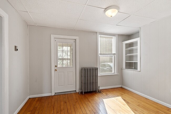 Building Photo - 93 Upham St