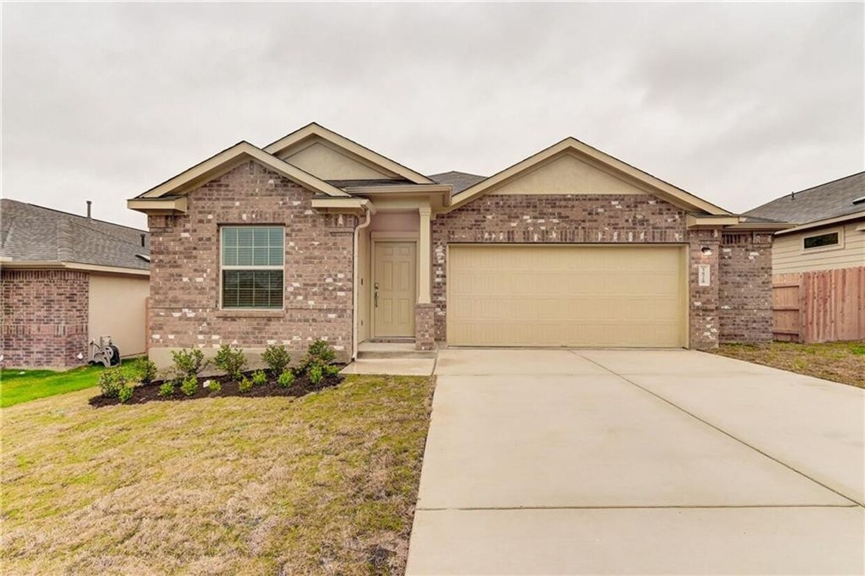 Foto principal - Charming Single-Story Home Located in the ...
