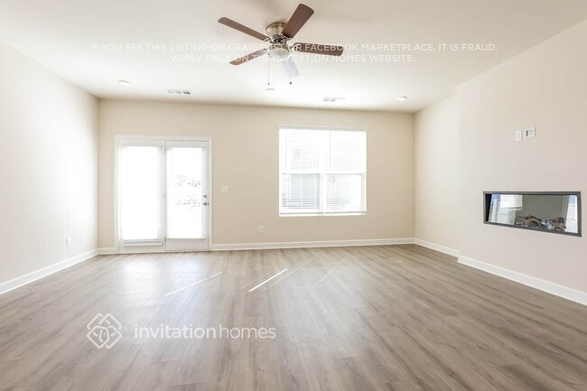 Building Photo - 304 Nessa St