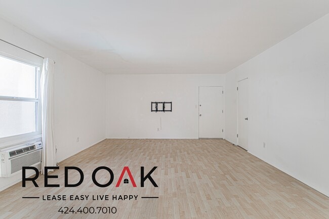 Building Photo - 1327 Laurel Ave