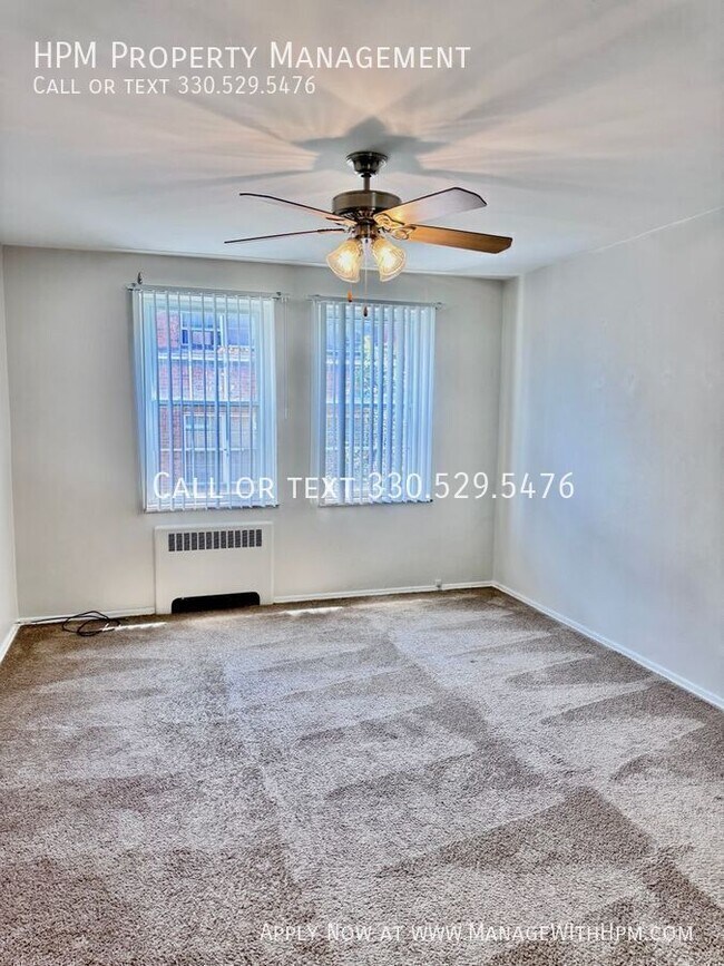 Foto del edificio - 3270 Warrensville Center Rd