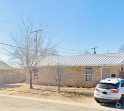 Building Photo - 504 18th St