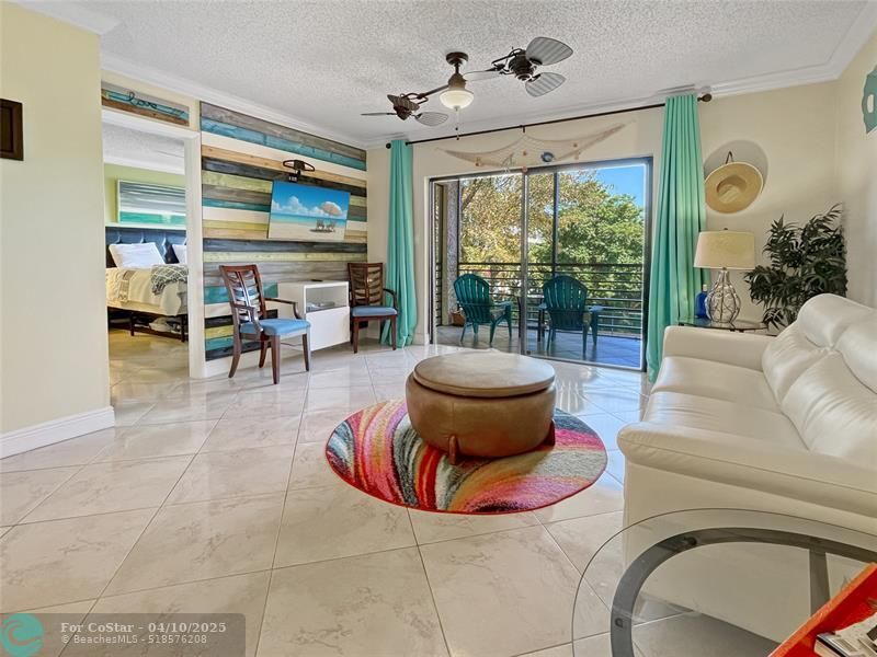 Foto principal - 128 S Cypress Rd