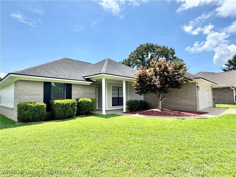 Foto principal - 2213 Cordova Terrace