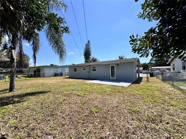 Foto del edificio - 2040 NW 29th Terrace