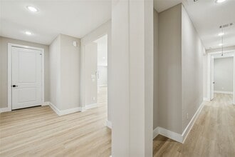 Building Photo - 2519 Liguria Ln