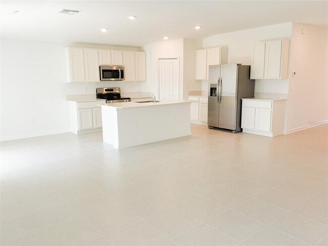 Building Photo - 4802 Katrina Dr