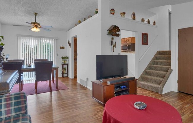 Building Photo - 5125 Cita Dr