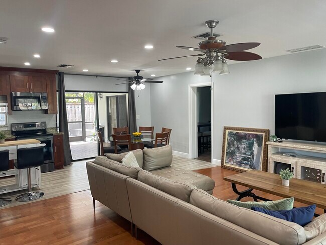 Foto del edificio - 2620 NE 19th St