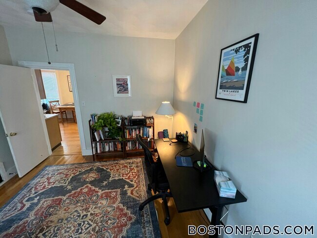 Building Photo - 24 Ellington Rd