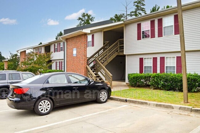 Building Photo - 204 Commons Dr