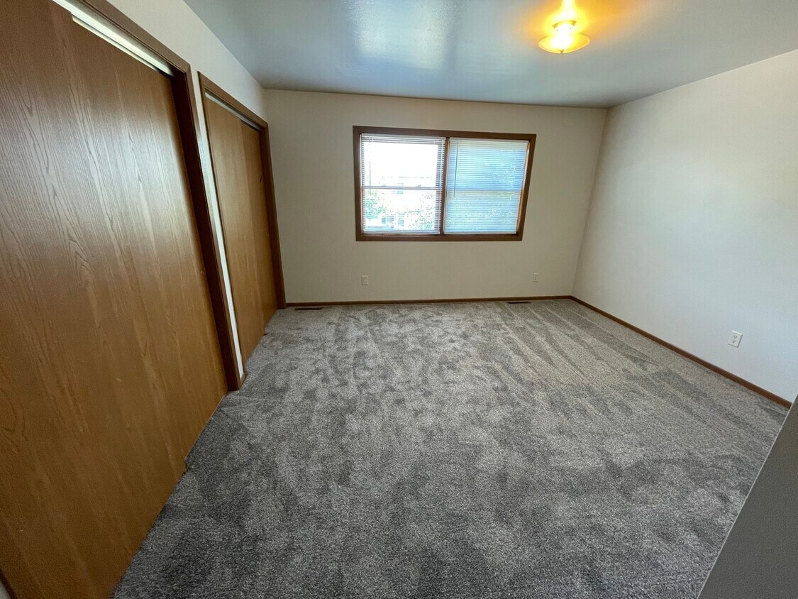 Foto principal - 1024 Weeden Creek Rd