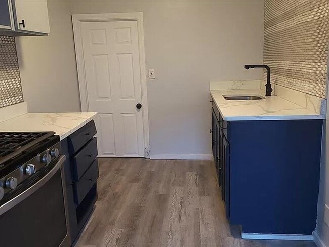 Building Photo - Newly renovated 3 bedroom home