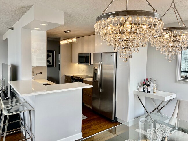 Kitchen - 1122 N Clark St