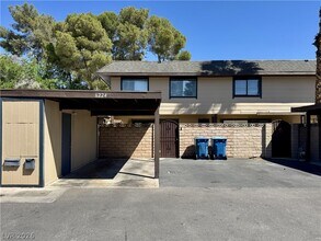Building Photo - 6224 Meadow Haven Ln
