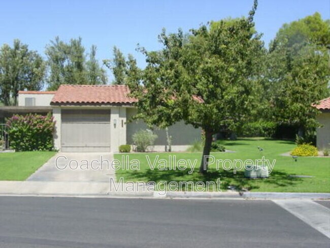 Foto del edificio - 1800 Paseo Racqueta