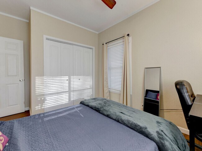 Foto del edificio - 1138 Northwestern Ave