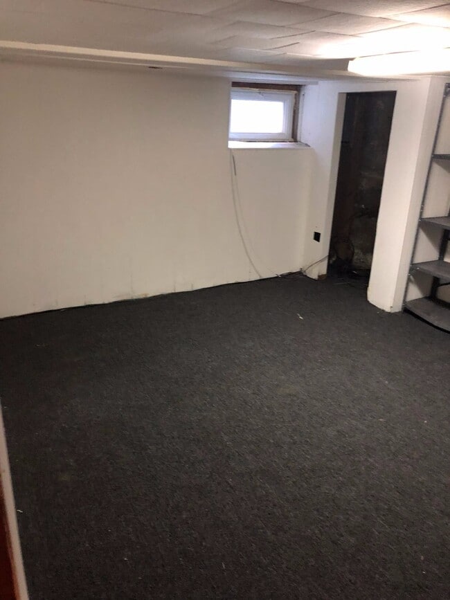Building Photo - 3-Bedroom Home in Emmaus