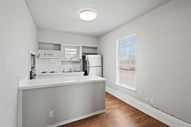 Foto del edificio - 909 W Chestnut St